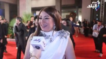 انتصار: نفسي أعرف مين اللي قال سينما نظيفة .. ونفسي أترشح في مجلس الشعب خاص