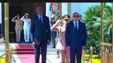 بمراسم رسمية.. الرئيس السيسي يستقبل نظيره الرواندي بقصر الاتحادية بمراسم رسمية.. الرئيس السيسي يستقبل نظيره الرواندي بقصر الاتحادية