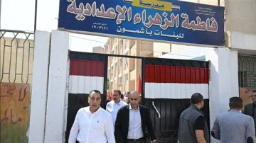 رئيس الوزراء يتفقد مدرسة فاطمة الزهراء الإعدادية للبنات بأشمون