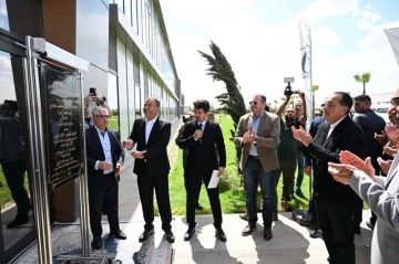 رئيس الوزراء يفتتح مصنع إروجلو جارمنت التركي للملابس الجاهزة بمنطقة القنطرة غرب الصناعية رئيس الوزراء يفتتح مصنع إروجلو جارمنت التركي للملابس الجاهزة بمنطقة القنطرة غرب الصناعية