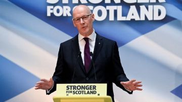 رئيس وزراء اسكتلندا يدعو لوقف مبيعات الأسلحة إلى إسرائيل رئيس وزراء اسكتلندا يدعو لوقف مبيعات الأسلحة إلى إسرائيل