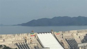 سيناريوهات مفتوحة.. السد الإثيوبي خلق صراعا قد يسلك أي اتجاه سيناريوهات مفتوحة.. السد الإثيوبي خلق صراعا قد يسلك أي اتجاه