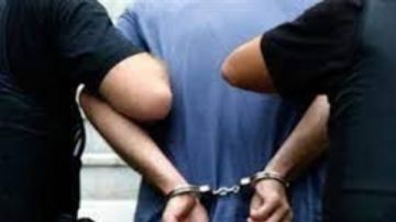  أنا هاخلص عليكي .. شاب يهدد ابنة عمه بالإيذاء في المحلة والأمن يطارده