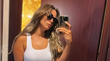 إيمان العاصى تخطف الأنظار بـ هاف ستومك