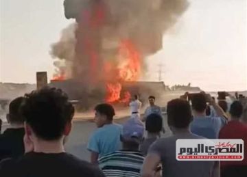 حريق يلتهم سيارة نقل مواد بترولية على الطريق الإقليمي ويسبب إغلاقه جزئيا (تفاصيل كاملة)