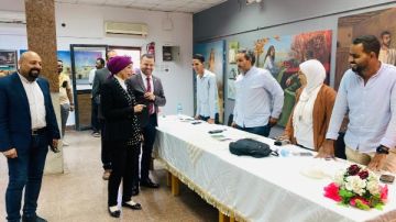 رئيس جامعة الأقصر تتفقد الكشف الطبي للطلاب الجدد بكلية الفنون الجميلة