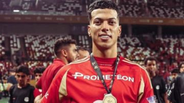 في رسالة مؤثرة .. كهربا يدعم إمام عاشور بعد إصابته بفيروس A