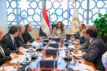 منال عوض تبحث مع مدير البيئة للمنطقة العربية وأوروبا (سيداري) التعاون المشترك منال عوض تبحث مع مدير البيئة للمنطقة العربية وأوروبا (سيداري) التعاون المشترك