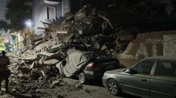 انهيار عقار بحي باب الشعرية دون إصابات وإخلاء عقارين مجاورين