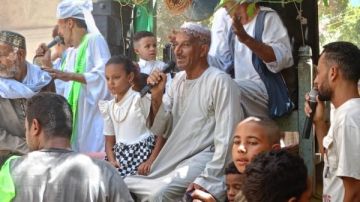 في أجواء روحانية .. نمسا الأقصر تحتفل بذكرى المولد النبوي الشريف فيديو في أجواء روحانية .. نمسا الأقصر تحتفل بذكرى المولد النبوي الشريف فيديو