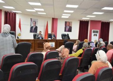 وفد وزاري يناقش فلسفة نظام البكالوريا ومساراته مقارنة بالثانوية العامة بـ تعليم بورسعيد 