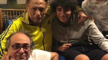 أحدث ظهور للزعيم عادل إمام رفقة شقيقه عصام إمام والكاتب أكرم السعدني أحدث ظهور للزعيم عادل إمام رفقة شقيقه عصام إمام والكاتب أكرم السعدني