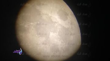 العالم يترقب أطول خسوف قمري كلي في 2025.. متي سيحدث ؟