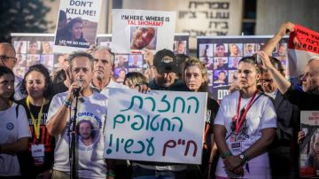 عائلات الأسرى الإسرائيليين تتهم نتنياهو بالتضحية المتعمدة بأبنائهم لأهداف شخصية