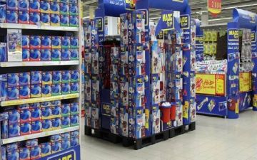 أسعار السلع الأساسية في مصر اليوم الثلاثاء.. تراجع الزيت والسكر