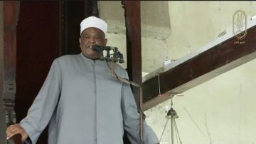 الأعداء يتربصون بنا.. عباس شومان: أطالب الأمة العربية والإسلامية باليقظة وتوحيد القرار