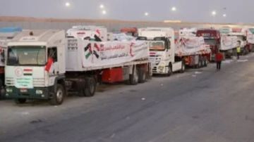 تحرك قافلة المساعدات الإنسانية الـ40 من مصر إلى قطاع غزة