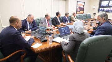 تسليم 700 عقد عمل معظمهم لذوي همم في 26 محافظة بالفيديوكونفرنس