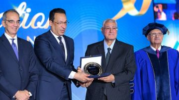 عدلي منصور ووزير الاتصالات يكرمان خريجي أول دفعة بجامعة مصر للمعلوماتية .. صور عدلي منصور ووزير الاتصالات يكرمان خريجي أول دفعة بجامعة مصر للمعلوماتية .. صور