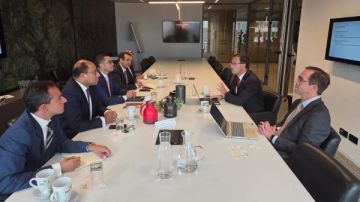 وزير الاستثمار والتجارة الخارجية يلتقي مسئولي الشركة البلجيكية للاستثمار في الدول النامية وزير الاستثمار والتجارة الخارجية يلتقي مسئولي الشركة البلجيكية للاستثمار في الدول النامية