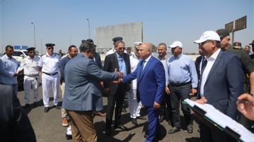 وزير النقل يعلن فتح الدائرى الإقليمى باتجاه طريق السويس الصحراوى غدا