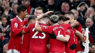 تشكيل قمة مانشستر يونايتد وتشيلسي في الدوري الإنجليزي