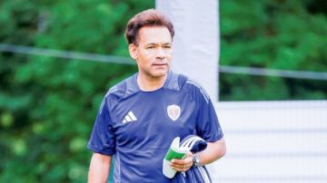 حقيقة تفاوض الأهلي مع خوسيه مورايس مدرب الوحدة الإماراتي حقيقة تفاوض الأهلي مع خوسيه مورايس مدرب الوحدة الإماراتي