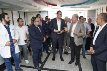 رئيس الرعاية الصحية ومحافظ المنيا يتفقدان مركز أورام المنيا