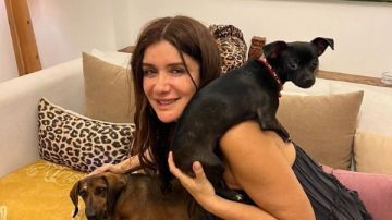 غادة عادل في أحدث ظهور مع كلابها: دايما أثق في الحيوانات