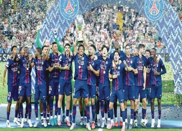 إنريكي يعلن قائمة باريس سان جيرمان لمباراة لانس في الدوري الفرنسي