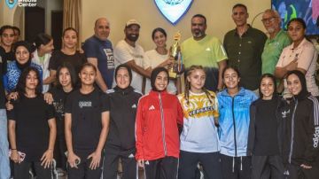 غزل المحلة يكرم فريق الكرة النسائية بعد التتويج ببطولة منطقة الغربية للناشئات