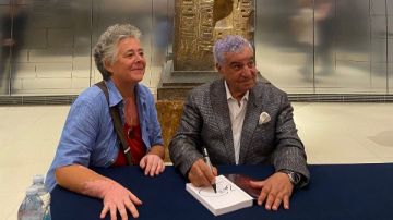 الأكاديمية الأثرية بروما تختار زاهي حواس عضوا بها وتمنحه دبلومة شرفية