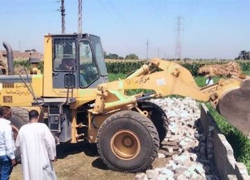 المرحلة الأولى للموجة 27.. إزالة 41 حالة تعد على الأراضي الزراعية وأملاك الدولة بـ أسيوط المرحلة الأولى للموجة 27.. إزالة 41 حالة تعد على الأراضي الزراعية وأملاك الدولة بـ أسيوط