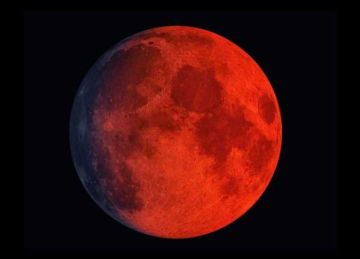خسوف القمر الدموي 2025.. موعد انتهاء مدة ظهوره في السماء (تفاصيل)