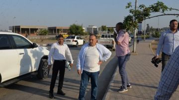 محافظ أسيوط يقود حملة موسعة لإزالة الإشغالات المخالفة بميدان القناطر