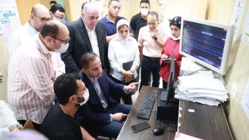 نائب وزير الصحة يتفقد منشآت مركز ملوي بالمنيا لتعزيز جودة الخدمات