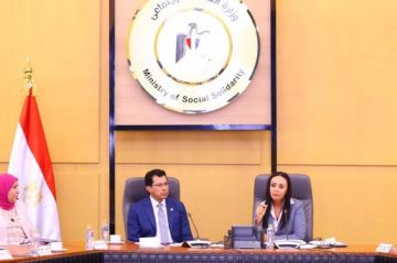 وزيرا التضامن والشباب يعقدان لقاء موسعا مع لجنة حقوق الإنسان والتضامن بنموذج محاكاة مجلس الشيوخ