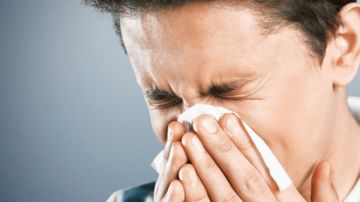 بلاش تكتم العطسة لهذا السبب.. تحذير عاجل من جمال شعبان