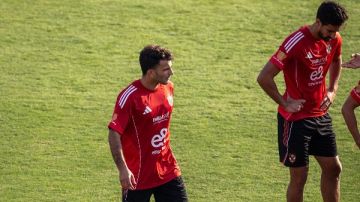 جاهزية أحمد زيزو في الأهلي لمواجهة الزمالك جاهزية أحمد زيزو في الأهلي لمواجهة الزمالك