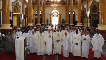 مطران الكنيسة اللاتينية بمصر يحتفل بيوبيل المرضى وكبار السن وذوي الهمم والعاملين بالصحة والمتطوعين لخدمتهم مطران الكنيسة اللاتينية بمصر يحتفل بيوبيل المرضى وكبار السن وذوي الهمم والعاملين بالصحة والمتطوعين لخدمتهم