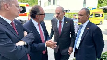 وزير الخارجية يعقد لقاء جانبيا مع نظرائه من الأردن وألبانيا والنمسا وزير الخارجية يعقد لقاء جانبيا مع نظرائه من الأردن وألبانيا والنمسا