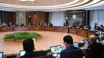 رئيس الوزراء يجيب عن تساؤلات رؤساء تحرير الصحف والمواقع الإلكترونية .. تفاصيل