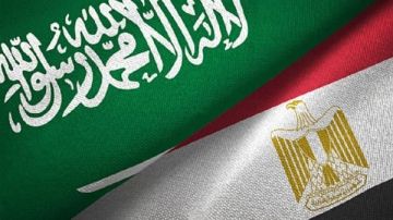 عاجل السعودية تندد بتصريحات نتنياهو بشأن تهجير الفلسطينيين وتؤكد دعمها لمصر عاجل السعودية تندد بتصريحات نتنياهو بشأن تهجير الفلسطينيين وتؤكد دعمها لمصر