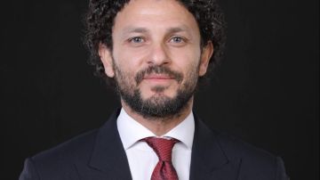 علاء عزت: تصريحات حسام غالي خيانة لمواثيق وقيم الأهلي علاء عزت: تصريحات حسام غالي خيانة لمواثيق وقيم الأهلي