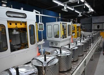 رغم مبادرة رئيس الوزراء بخفض الأسعار.. لجنة حكومية توصي بفرض رسوم على وارادات الصاج