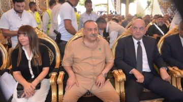 محافظ أسيوط يسلم 60 منزلا و10 مشروعات متناهية الصغر للأسر الأولى بالرعاية