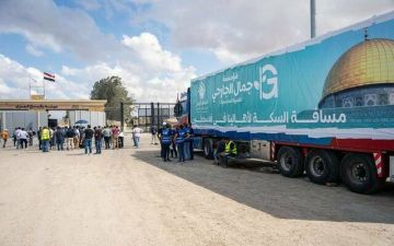 مصر.. دخول قافلة المساعدات الإنسانية الـ 32 إلى قطاع غزة مصر.. دخول قافلة المساعدات الإنسانية الـ 32 إلى قطاع غزة