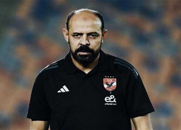 النحاس يحاضر لاعبي الأهلي قبل مواجهة حرس الحدود النحاس يحاضر لاعبي الأهلي قبل مواجهة حرس الحدود