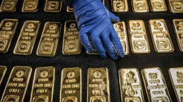 حكم الاستثمار في صناديق الذهب والشراء عبر التطبيقات.. أمين الفتوى يجيب