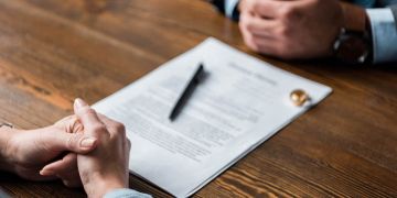 طلق زوجته رسميا لإعفاء ابنه من الخدمة العسكرية ثم أعادها عرفيا.. الموقف الشرعي طلق زوجته رسميا لإعفاء ابنه من الخدمة العسكرية ثم أعادها عرفيا.. الموقف الشرعي